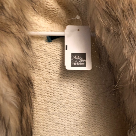 Alice and Olivia never worn sweater- real fur - Picture 6 of 8